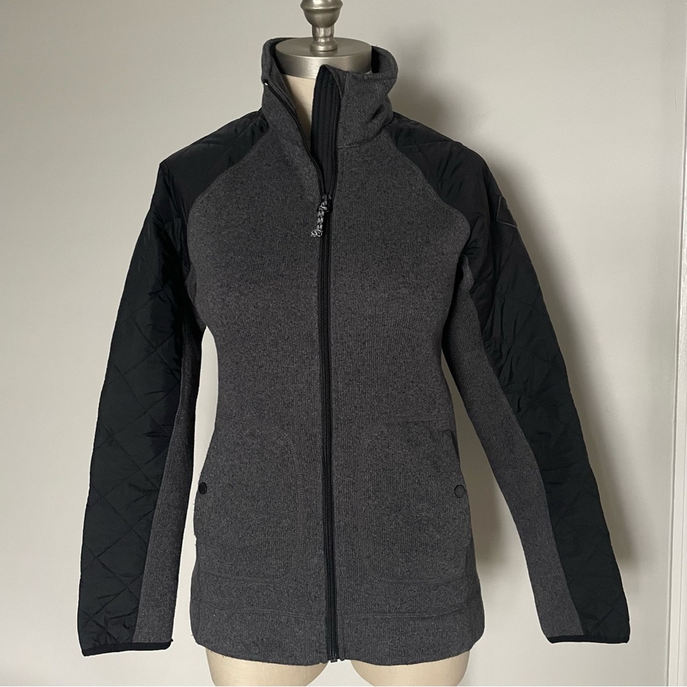 Burton durable goods grey with quilted black sleeves fleece jacket size XS